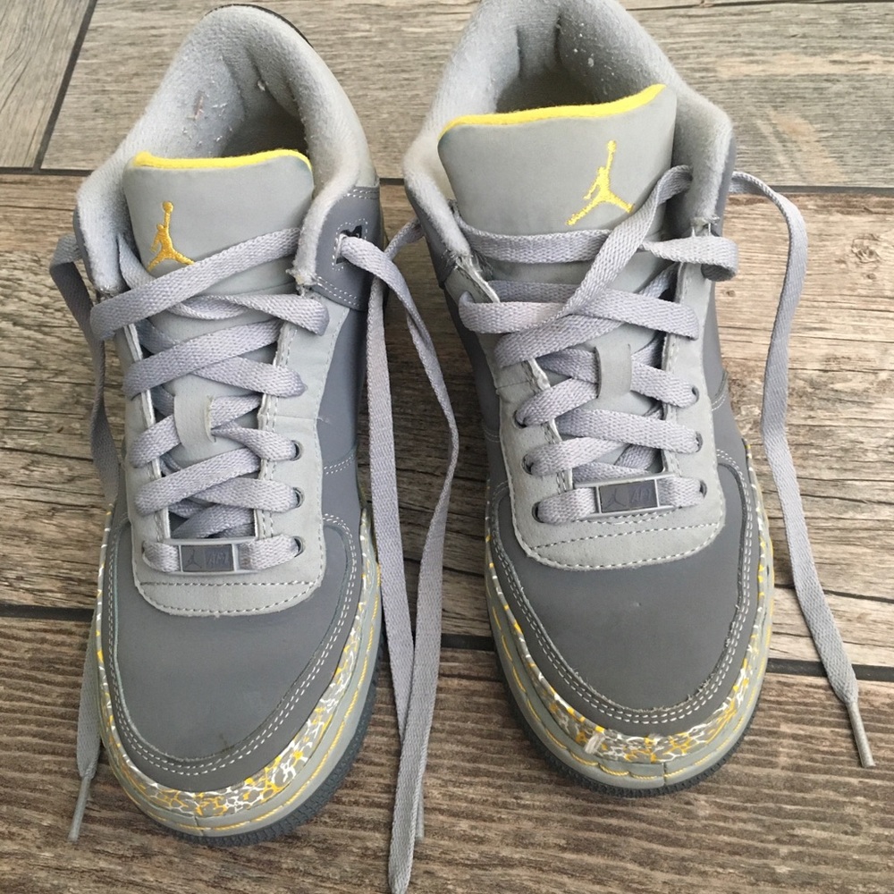Nike Youth AJF 3 (GS) Size 5 Grey/Yellow/White - Picture 7 of 7